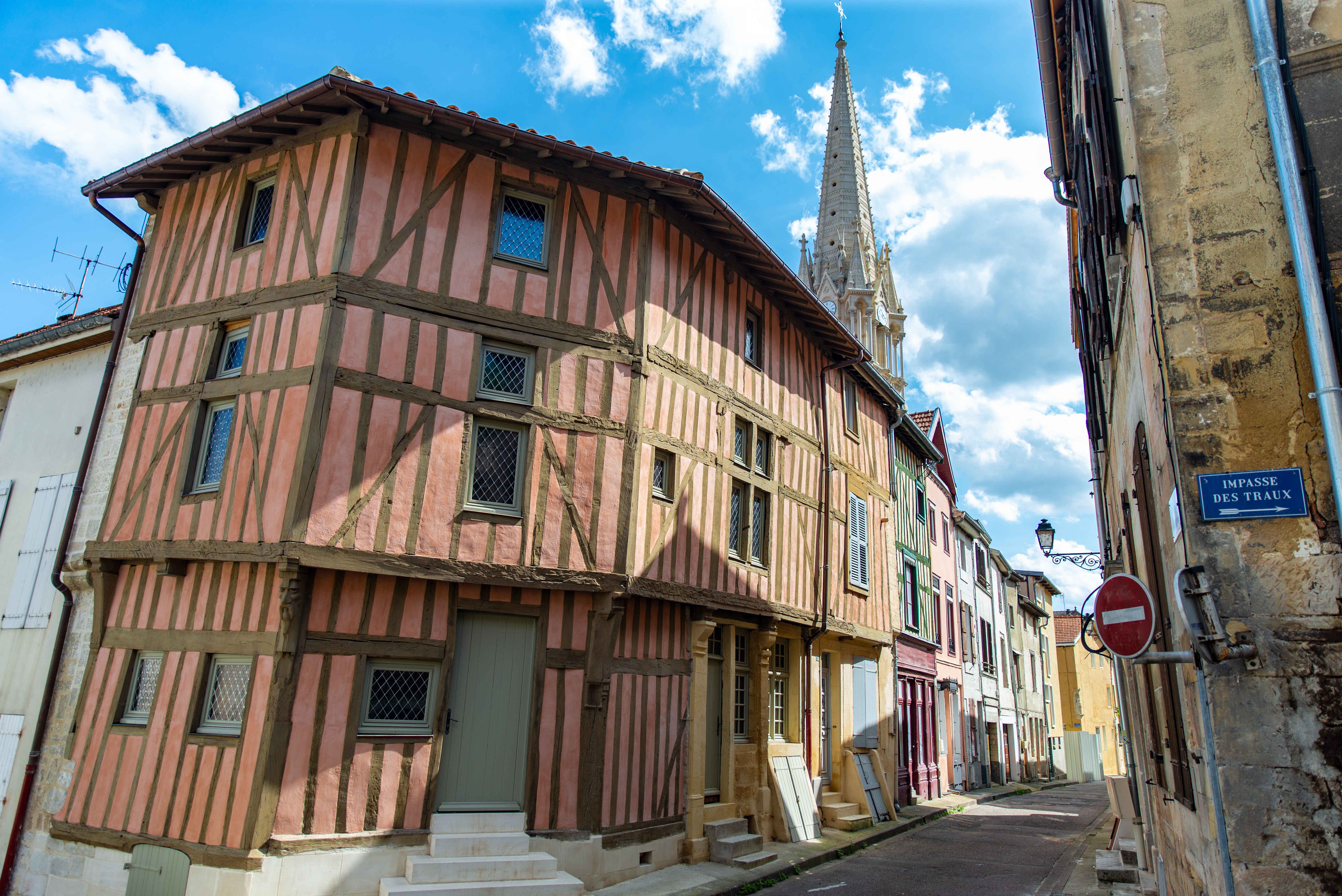 AdobeStock_636728527_Joinville